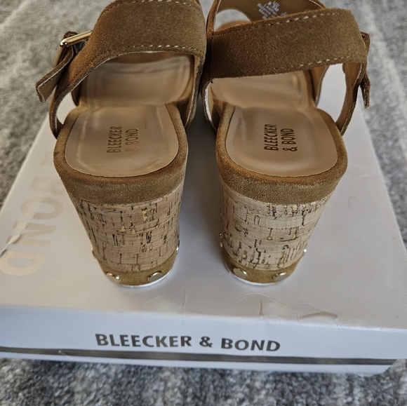 Bleecker & Bond Rosa Platform Wedge Sandal Open Toe Buckle Strap Women's - Picture 6 of 7